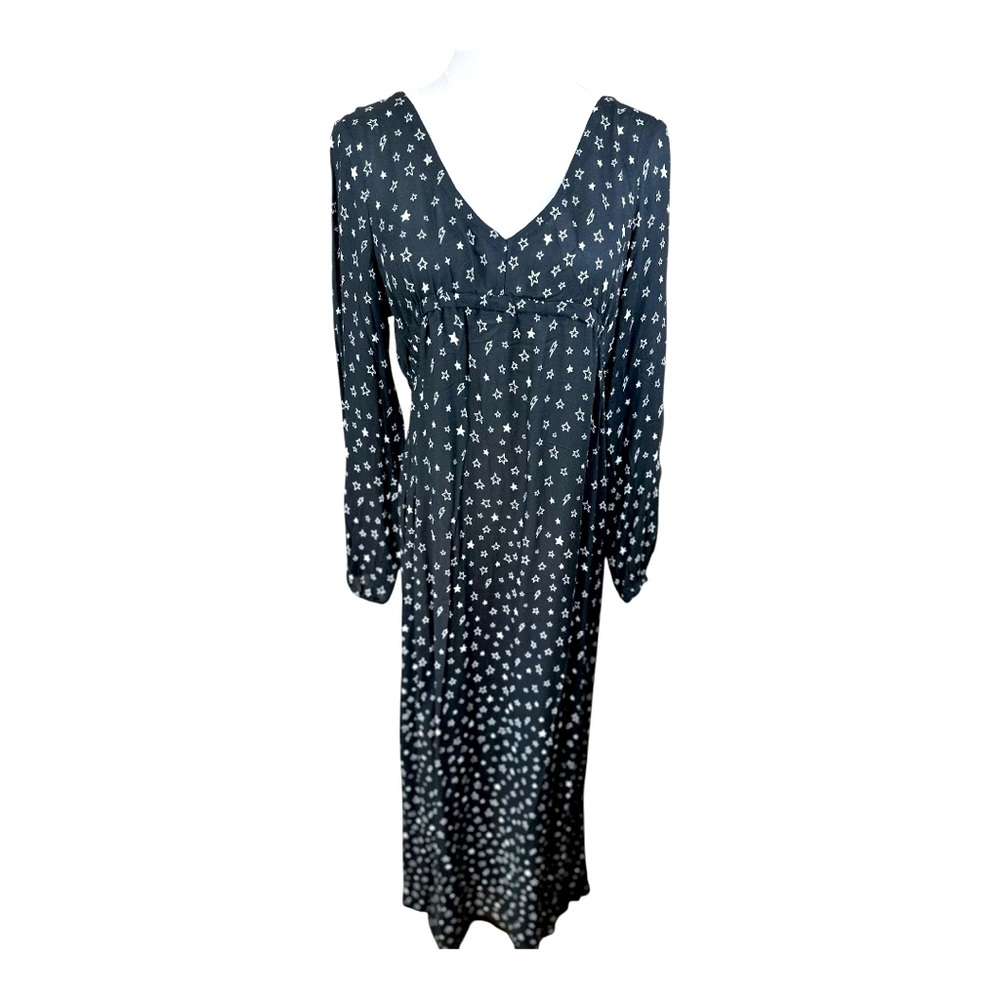 Chaser NWT SZ Medium The Stars and‎ bolts black with white stars midi/maxi dress